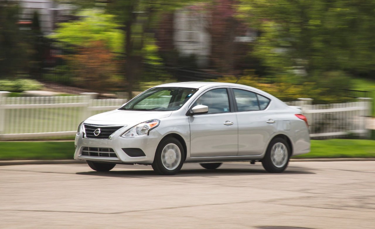 Nissan Versa